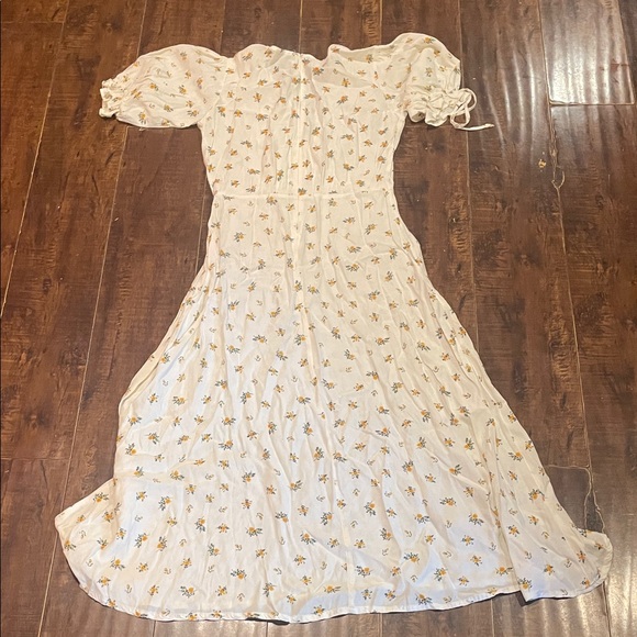 Faithfull The Brand Mejia Carrie Floral Yellow Midi Dress - Picture 3 of 4